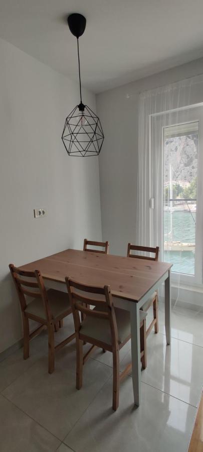 Barakokula Appartement Omiš Buitenkant foto